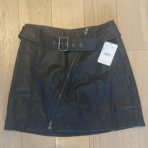 Leather skirt
